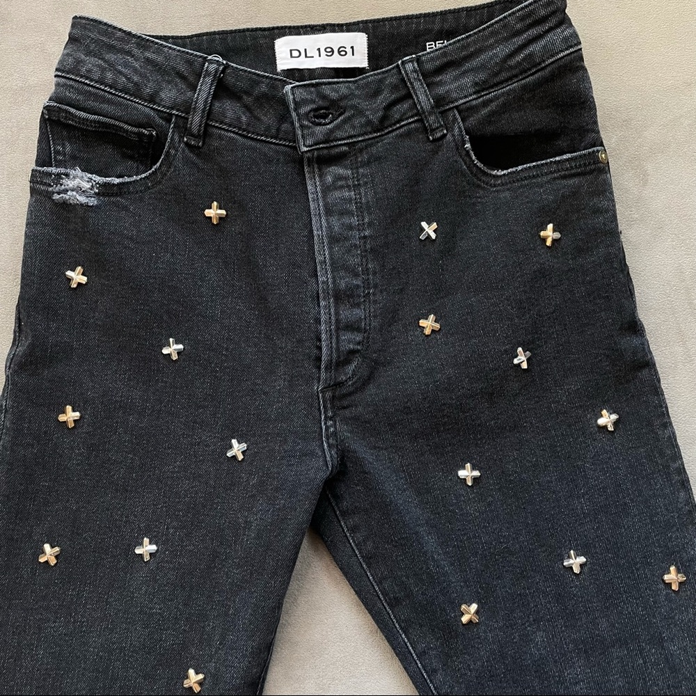 DL1961 Bella Embellished Vintage Slim Jeans in Savannah Studded Cross X Black - Picture 5 of 14